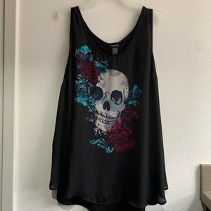 Torrid Skull & Roses Tank Size 3 (20/22)